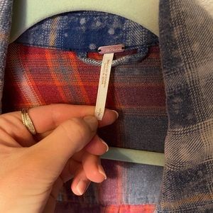 ✨ Free People studd detail flannel jacket